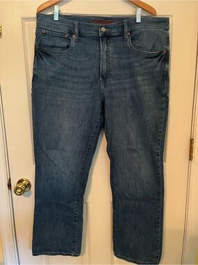 Lucky Brand Men's Medium Dark Blue Straight Jeans